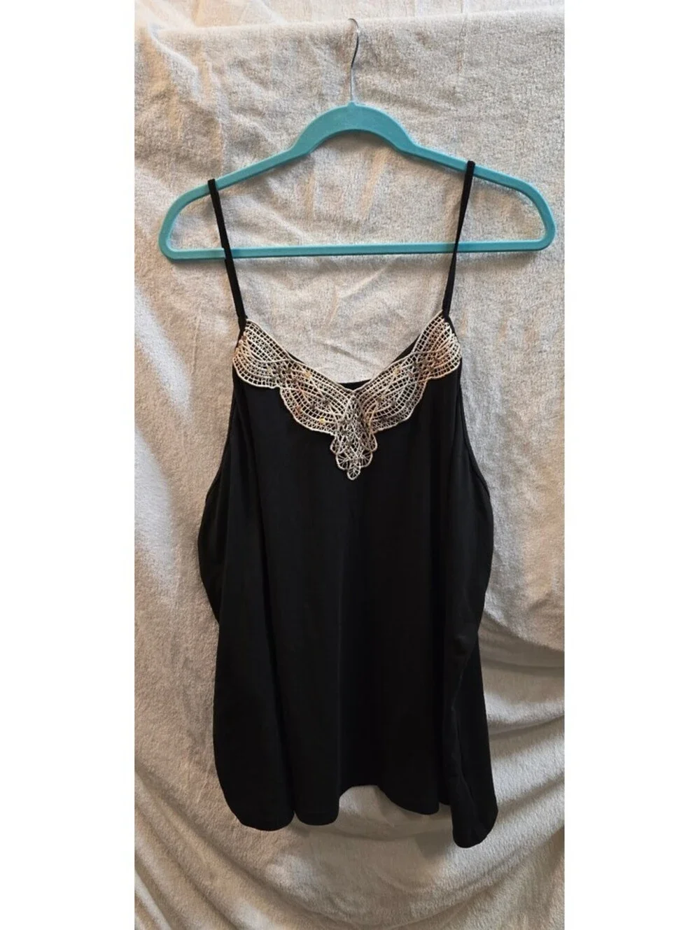 2 New Womens Tank Top Sz 22-24 Cream Dressy And Black with Sparkly